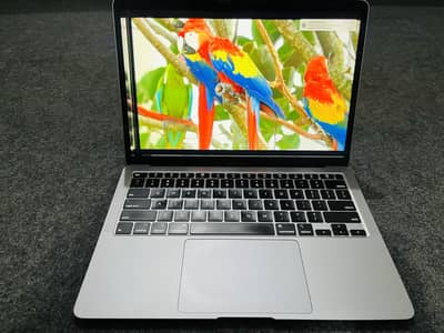 MacBook Air 2020, 16Gb , 256GB,space gray thins line in the Right side