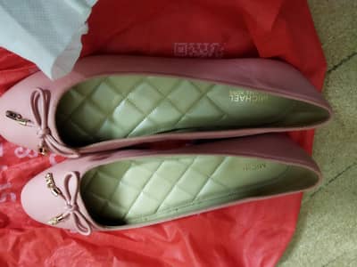 Brand new Michaels Kors pumps