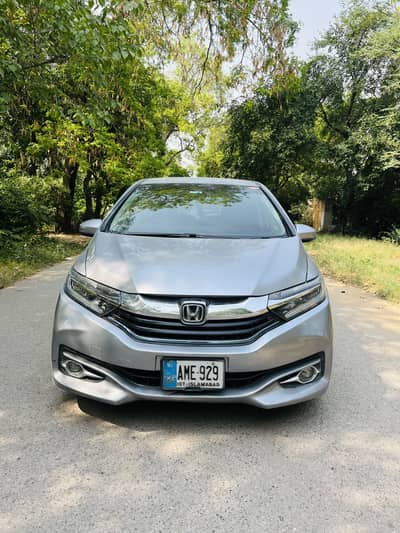 Honda fit shuttle hybrid