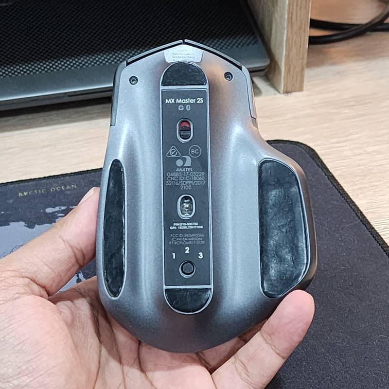 Logitech MX Master 2s 8