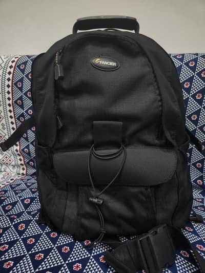 Canon EOS 70D 135mm Lense Original  + Fancier Bag