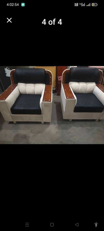 5 seater Luxury Sofa in 100% Best condition