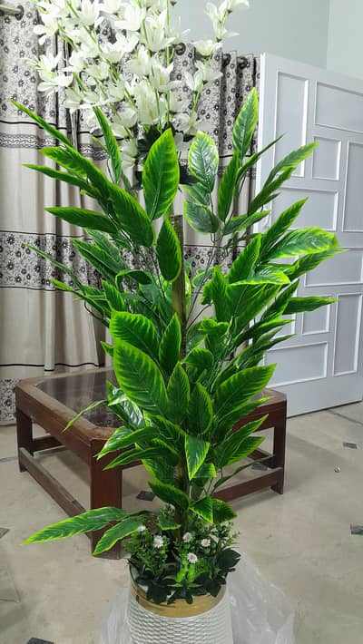 5-foot-tall artificial green plant Faux Potted Tree Tropical Palm
