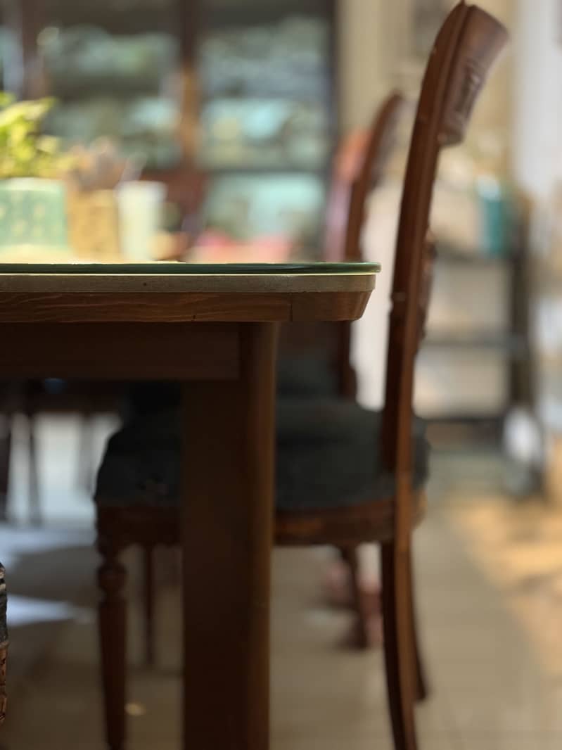 Dinning Table 0