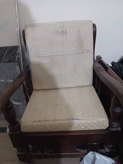 1 large table 2 small tables 1 3 seater sofa 2 single seater sofa