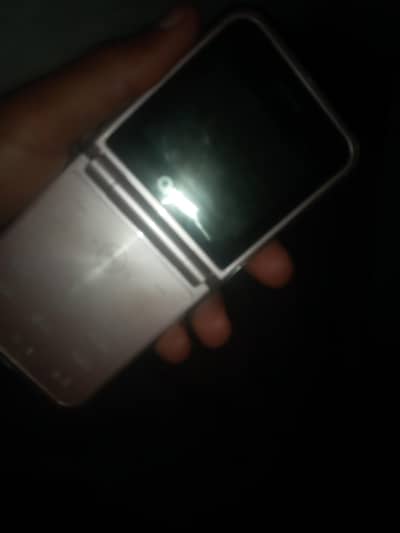 full ok 4 sim mobile fold able mobile  new condition