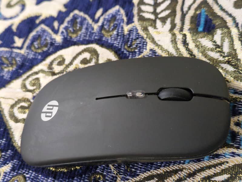 wireless gaming mouse 1