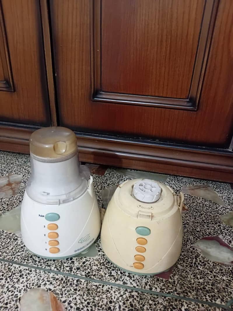 different juicer machine 10