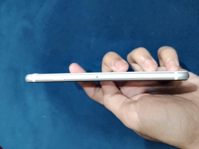 iPhone se2 10/10 condition 1