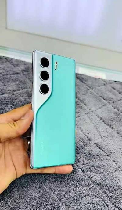 Tecno Camon 40 8/256