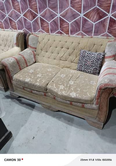selling of 4 seater sofa