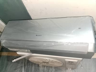 Gree 1 ton DC inverter