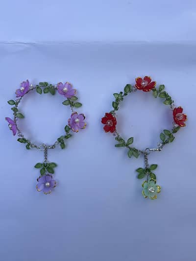 Cute flowers , petals and beads bracelets