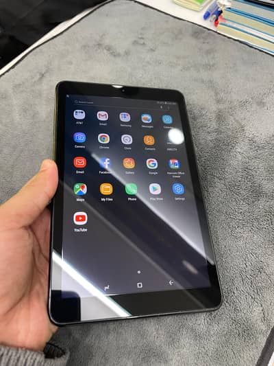 Samsung tablet.  2/32gb