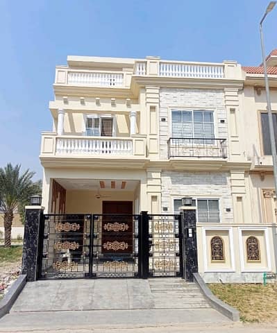 Prime Location 5 Marla House For sale Available In Citi Housing Society