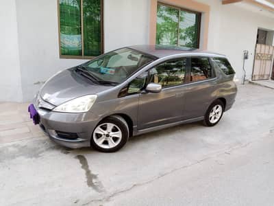 Honda fit shuttle