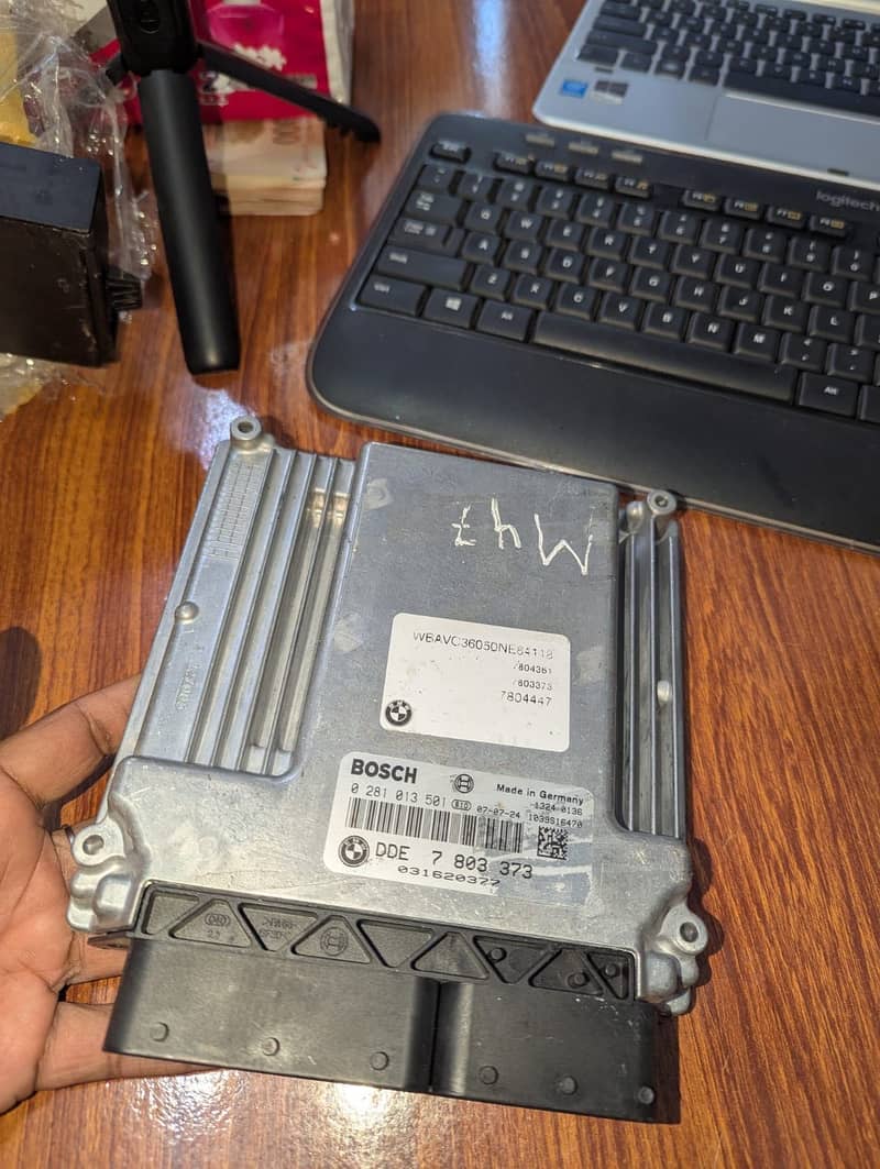 Bmw 3 series e90 320d ECU card and complete security - Electrical ...