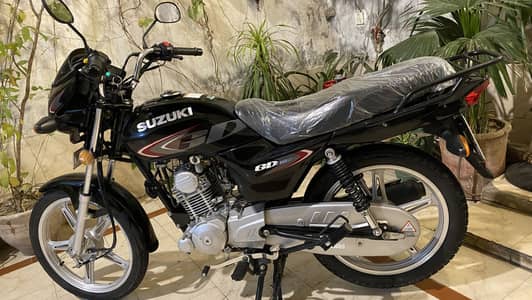 Suzuki GD 110s 2022 All Punjab Number 12k Mileage Biometric available