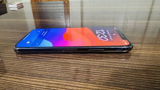 I phone XS black colour 512gb Pta approved in excellent condition