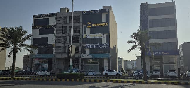 Commercial Floor On Main Broadway Hub Available For Rent-Huge Parking Space