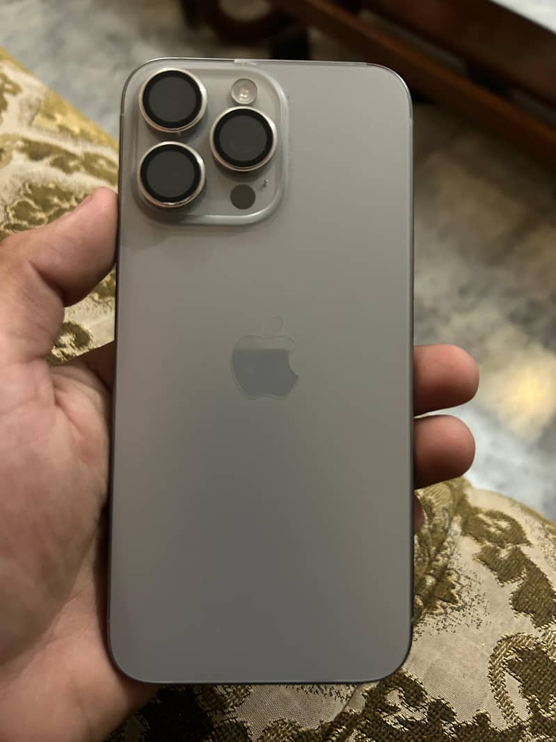 iphone 15 pro max 0