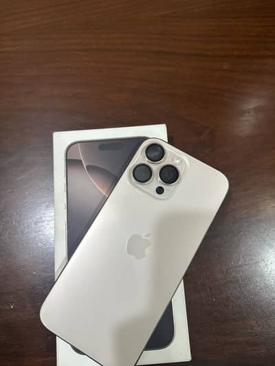 iPhone 16 Pro Max JV