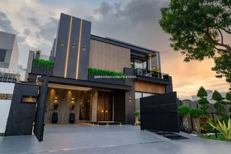 Beautiful Designed 1 Kanal House for Sale NOW in DHA Phase 5