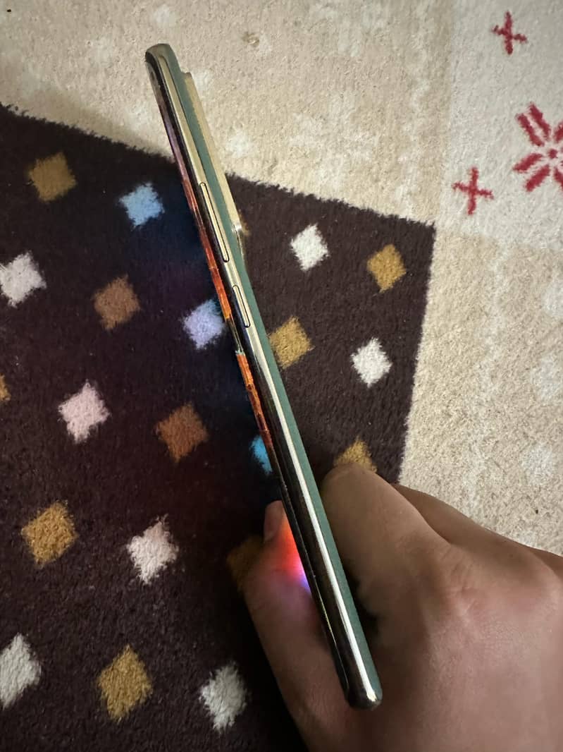 Infinix note 40 pro 3