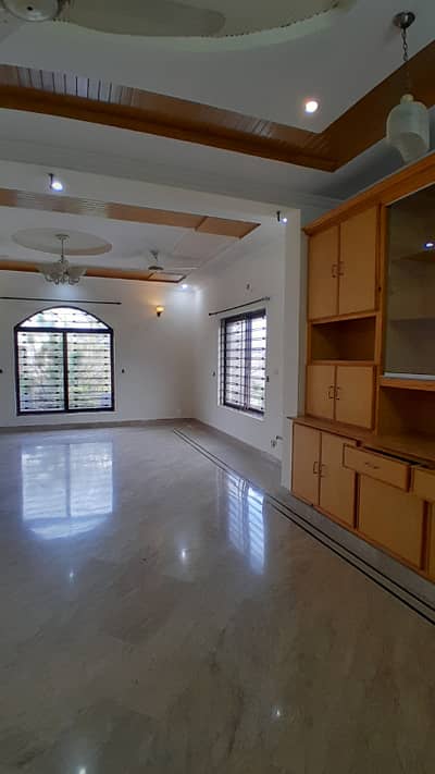 Upper Portion kanal available for Rent in E-11 Islamabad