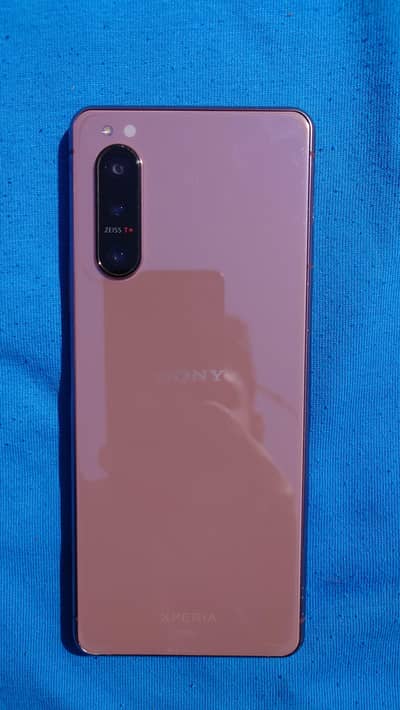 Sony Xperia 5 mark 2 with original charger Good Condition
