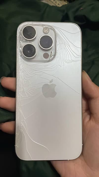 iPhone 14 pro 128gb silver colour 10/10 condition