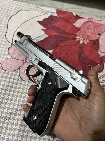M92 baretta metal body