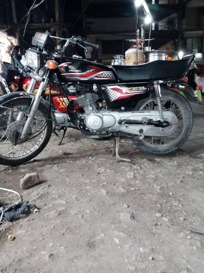 Honda 125 2024 model new condition only service need one hand used