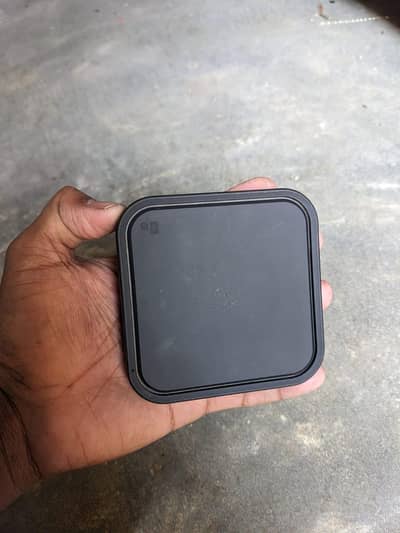 Samsung. wireless super fast charging pad