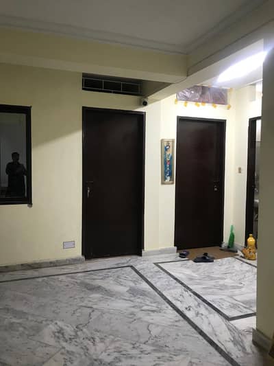 Rooms are available for rent | Rooms rent k liye available hain