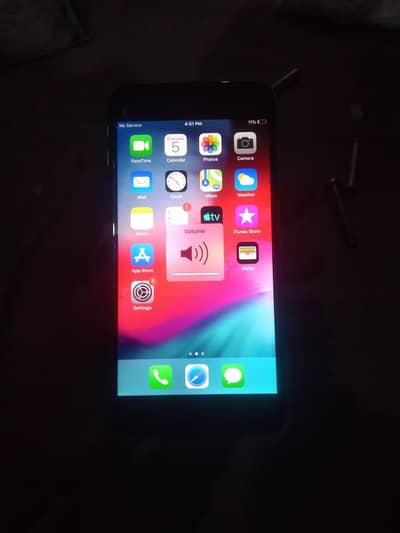 I phone 6 Plus.   64 gb