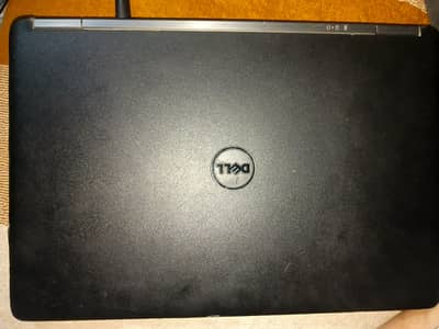 Dell Latitude E7250, 3 years old, Traditional Laptop.