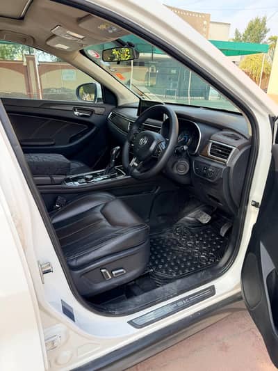 DFSK Glory 580 Pro 2021