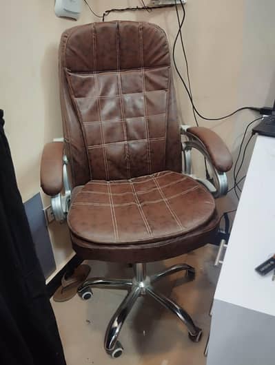 leather office chair executive class