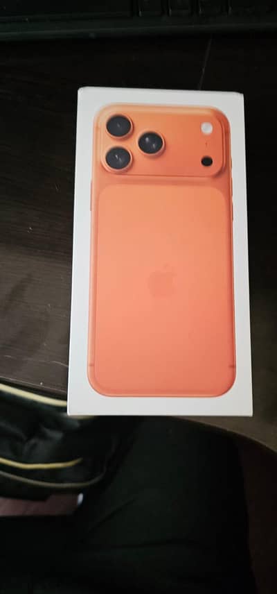 iphone 17 pro max. 256 GB orange color