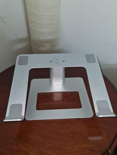 laptop stand