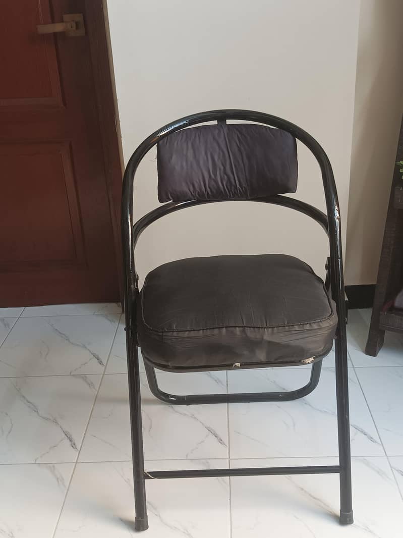 Foldable chairs 5