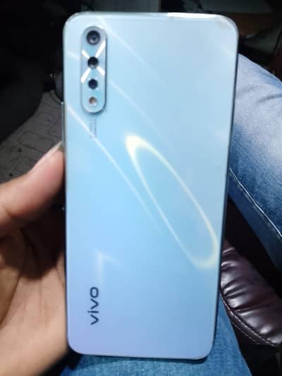 vivo s1