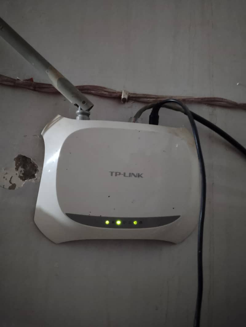 TP-LINK Router 0