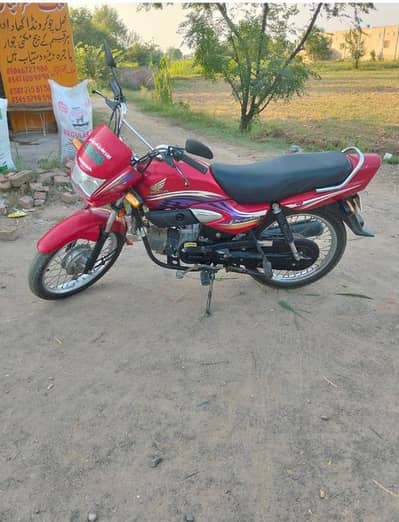 Honda pridor 2014 MODEL USED LIKE NEW.