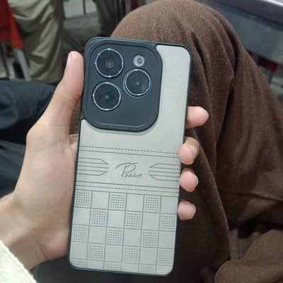 Infinix Hot 40pro 8+8 /256 with complete box (contact 0310870/65/54)