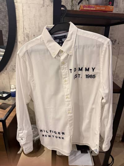 tommy hilfiger brand new button down shirts