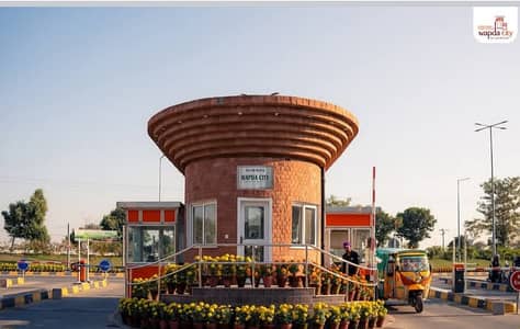 SINGLE FURNISHED BEDROOM AVAILABLE FOR RENT