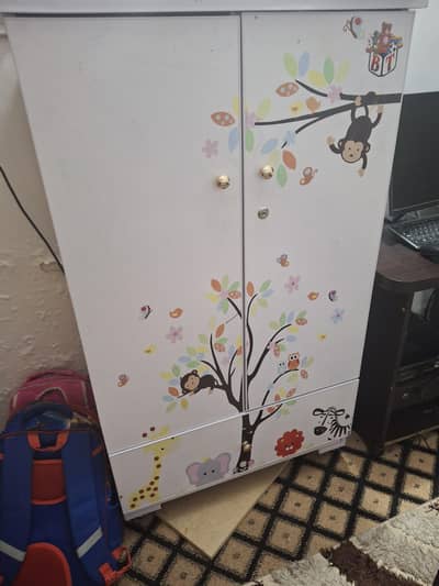 kids almari wardrobe