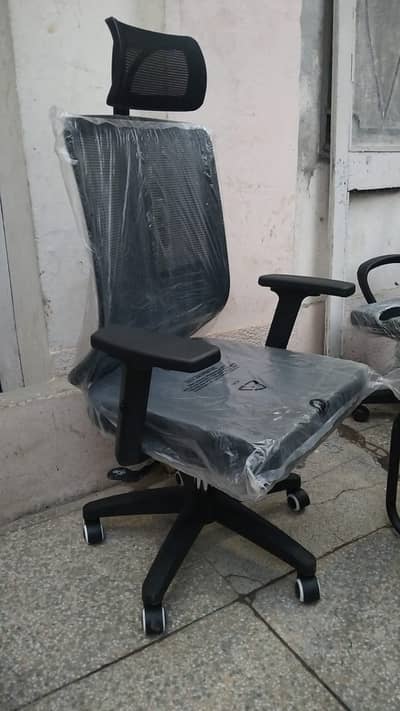 Adjustable Chair/Boss Chair/Office Chair/Mesh Chair/Revolving Chair